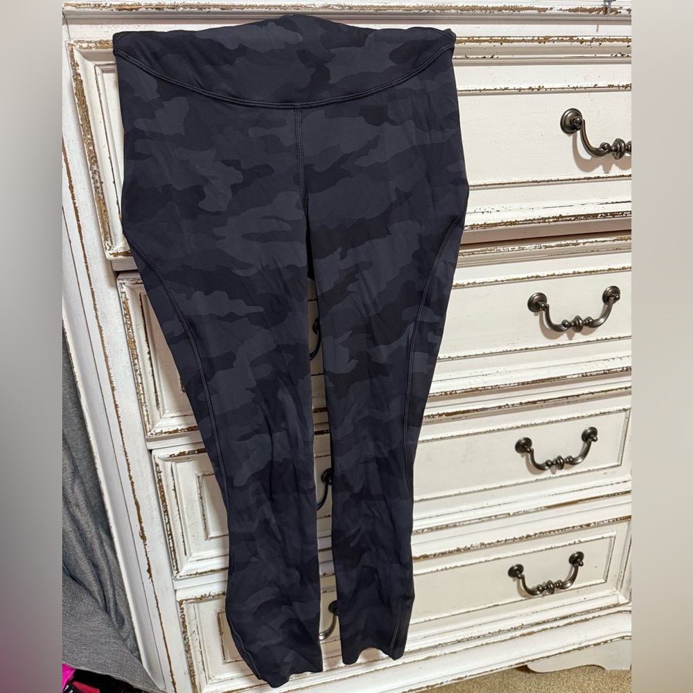 Lululemon camo base pace high rise tight leggings 25”
